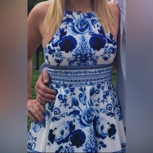 L'ATISTE Dresses & Skirts - L’Atiste Blue and White Dress
